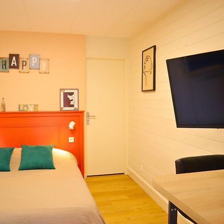 Studio Moderne Et Tout Equipe Au Coeur De Bourbourg - Gare A Proximite Экстерьер фото
